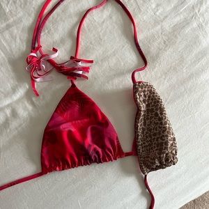 Acacia Humuhumu Bikini Top in Psychedelic Leaf size large.